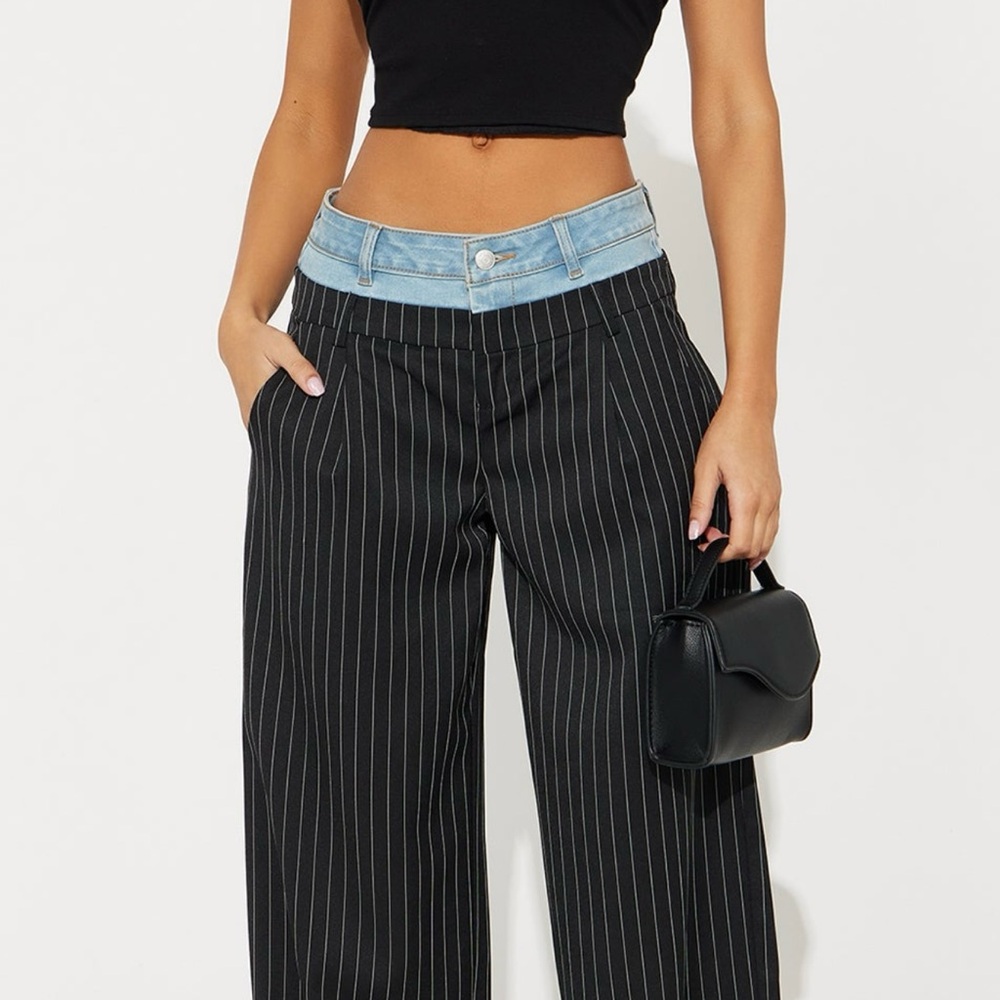 NWT Fashion Nova Looking Back Double Waistband Pinstripe Trouser